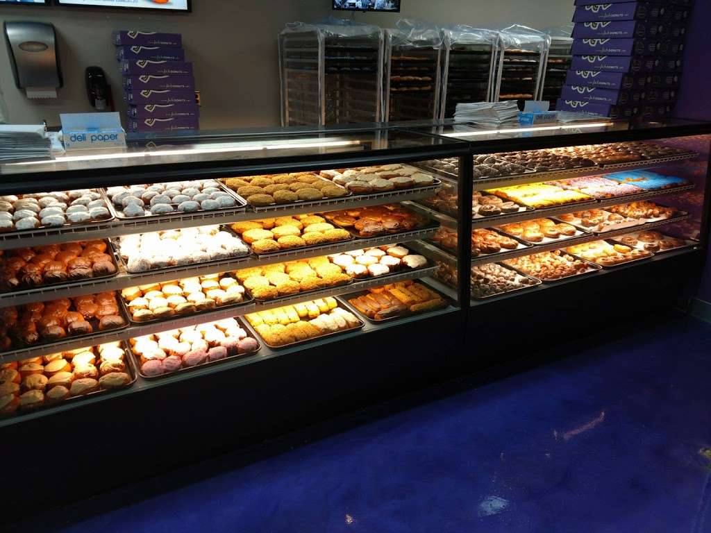 Jacks Donuts of Anderson | 1909 University Blvd, Anderson, IN 46012, USA | Phone: (765) 393-2036