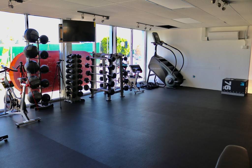 NEW BODY PERSONAL TRAINING STUDIO | 4343 Crenshaw Blvd Suite 200, Los Angeles, CA 90008, USA | Phone: (323) 702-7844