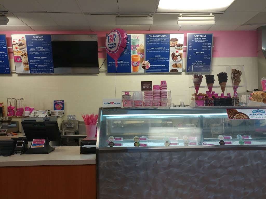 Baskin-Robbins | 15224 Vanowen St, Van Nuys, CA 91405, USA | Phone: (818) 782-1187