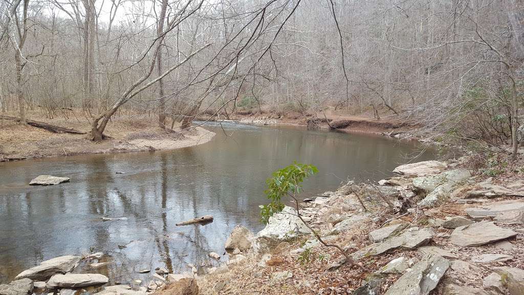 Hemlock Overlook Regional Park | 13220 Yates Ford Rd, Clifton, VA 20124, USA | Phone: (800) 877-0954