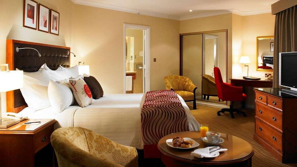 Waltham Abbey Marriott Hotel | Old Shire Ln, Waltham Abbey EN9 3LX, UK | Phone: 01992 717170