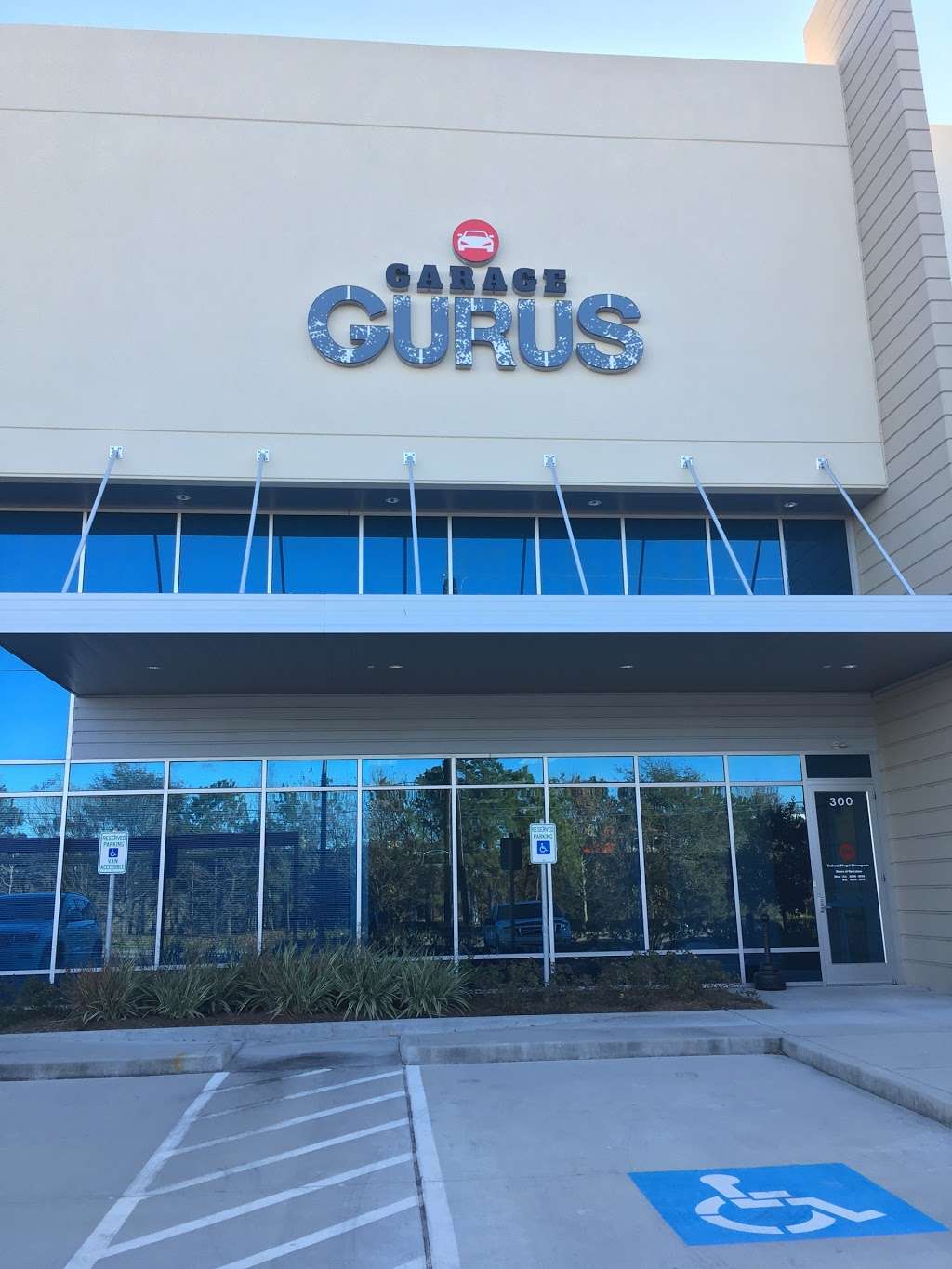 Federal-Mogul Motorparts Garage Gurus Training Center | 14820 N Fwy Service Rd, Houston, TX 77090, USA