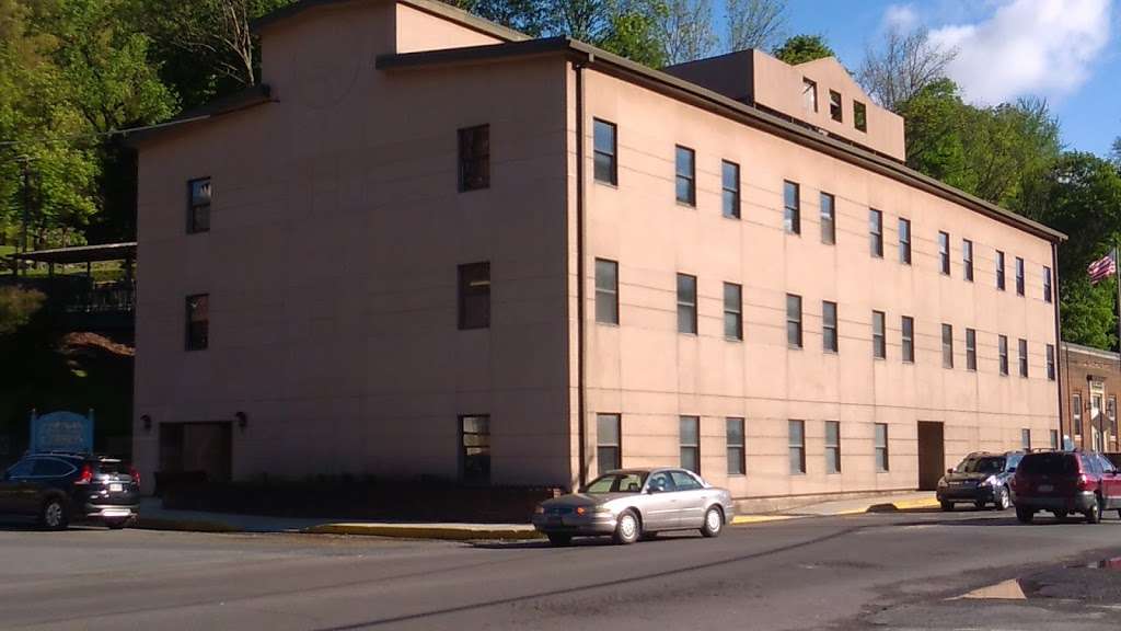 Carbon County Commissioners | 2 Hazard Square, Jim Thorpe, PA 18229, USA | Phone: (570) 325-3611