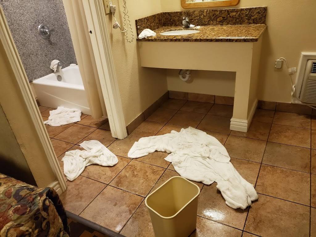 Abby’s Anaheimer Inn | Anaheim, CA 92802, USA | Phone: (714) 774-0211