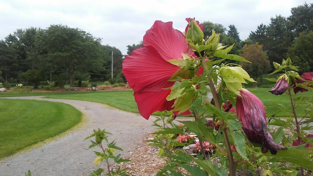 Muriel Sahlin Arboretum at Roseville Central Park | 2525 Dale St N, Roseville, MN 55113 | Phone: (651) 792-7006