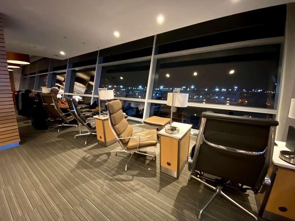 American Airlines Flagship Lounge | JFK Terminal 8 | Terminal 8, Jamaica, NY 11430, USA | Phone: (800) 433-7300