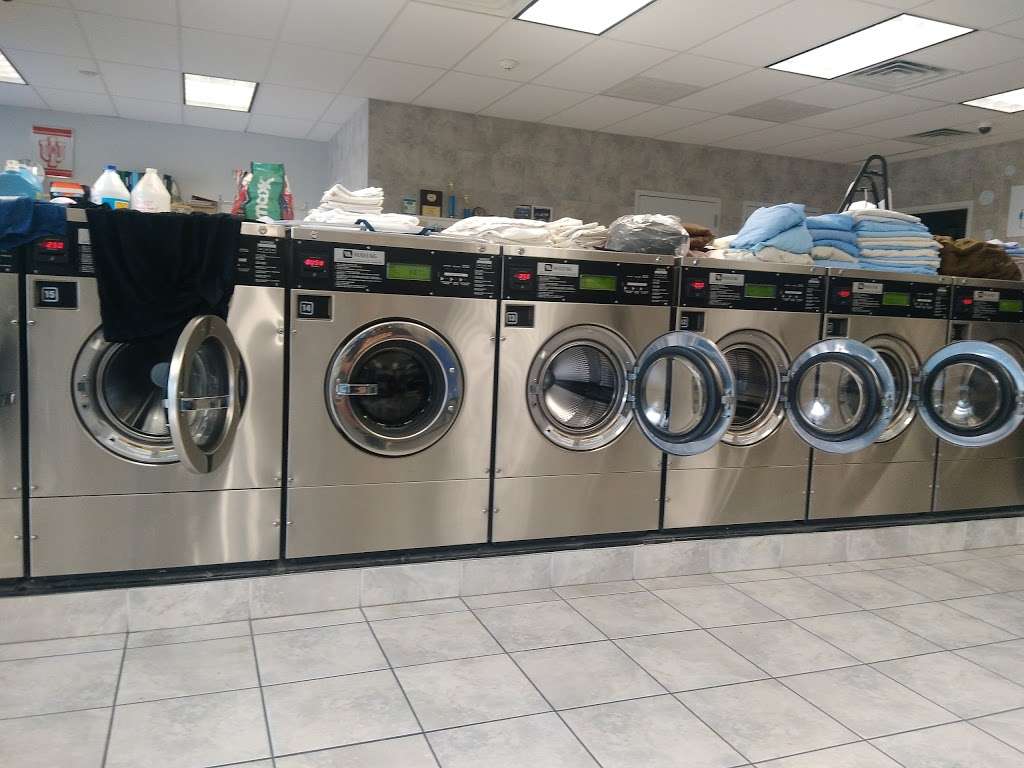 Speedy Clean Laundromat | 282 N Gladstone Ave, Columbus, IN 47201 | Phone: (812) 799-0687