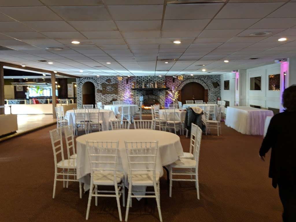 Carmens Country Inn and Gardens | 364 Freedom Rd, Drums, PA 18222 | Phone: (570) 455-3700