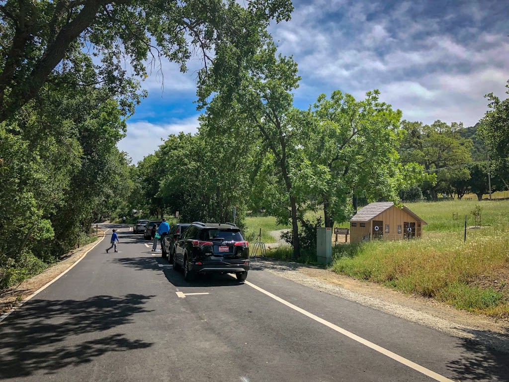 Pleasanton Ridge Regional Park - Castleridge Trailhead Parking | 3464 Old Foothill Rd, Pleasanton, CA 94588, USA