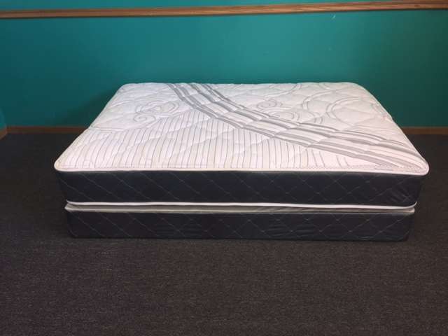 Midway Mattress No.1 | 7701 S Claremont Ave, Chicago, IL 60620, USA | Phone: (614) 589-9796