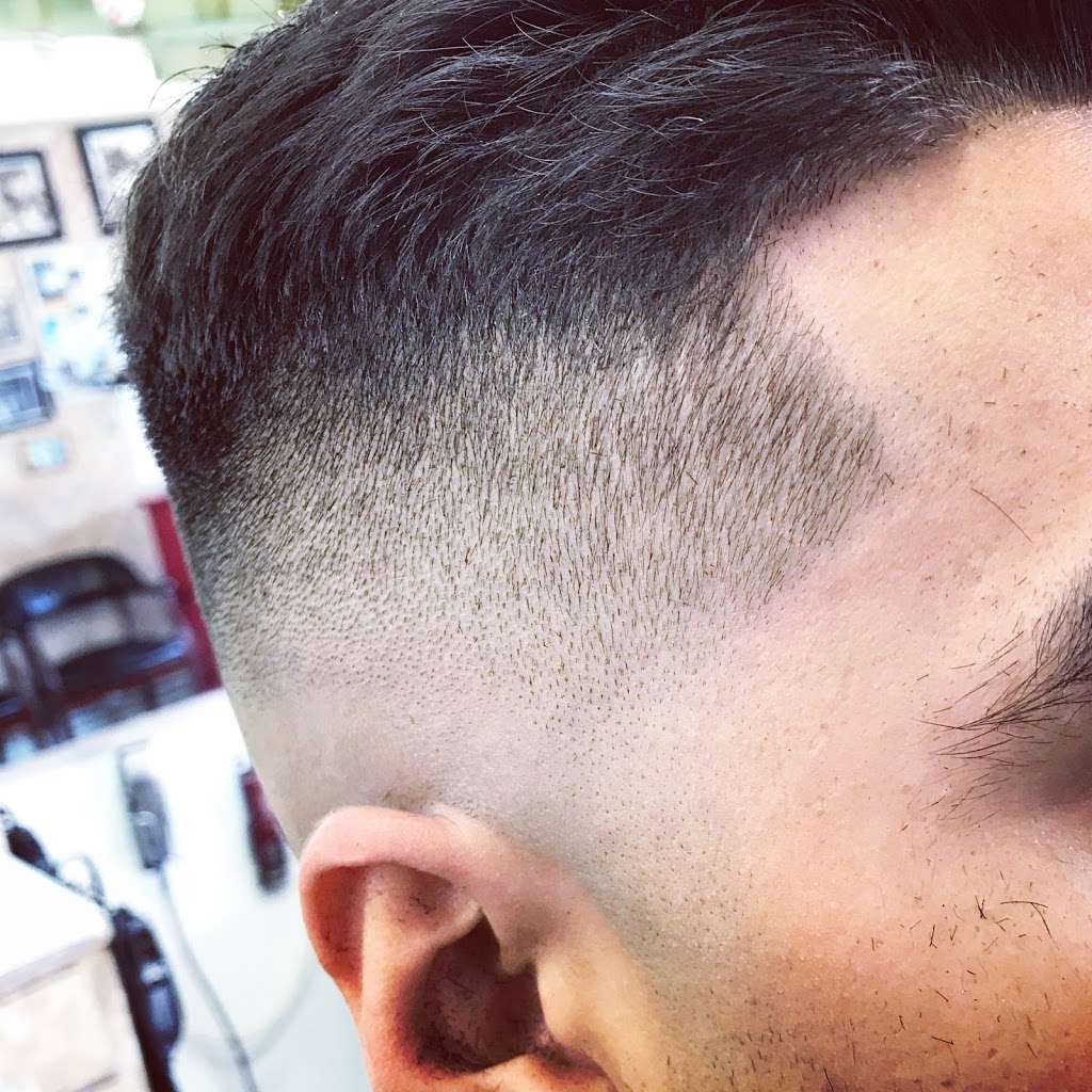 Scissor & Comb Barber Shop | 680 N Ventura Rd, Oxnard, CA 93030, USA | Phone: (805) 981-1318