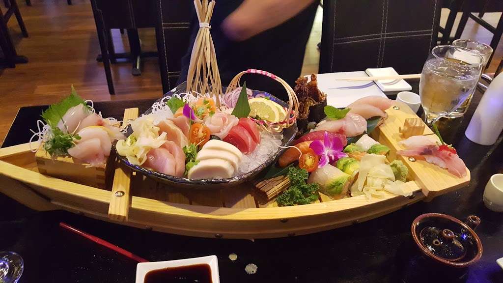 Go Fish Sushi(broomfield) | 2055 W 136th Ave B106, Broomfield, CO 80023, USA | Phone: (720) 593-1888