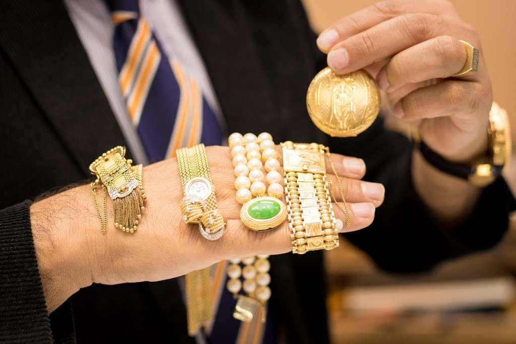 Behr Jewelry | 20 Veterans Memorial Hwy, Commack, NY 11725, USA | Phone: (631) 499-5900