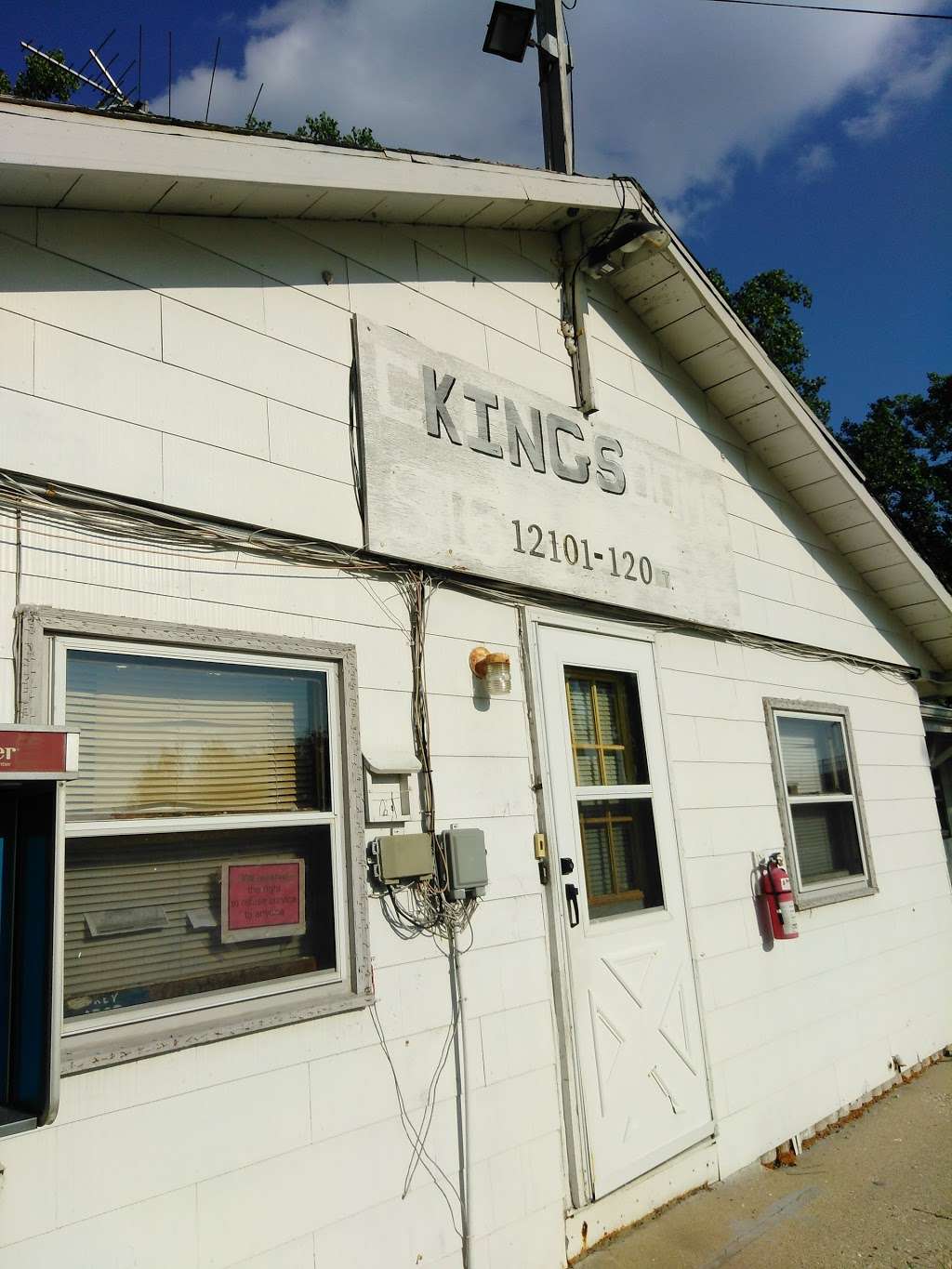 Kings Motel | 12101 120th Ct, Pleasant Prairie, WI 53158 | Phone: (262) 857-9933