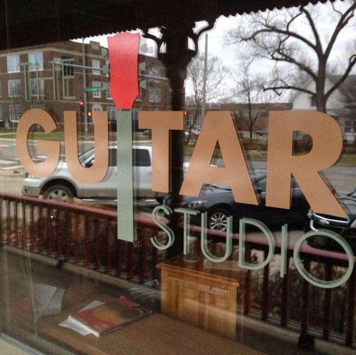 The Guitar Studio | 1341 Massachusetts St, Lawrence, KS 66044, USA | Phone: (785) 452-1667