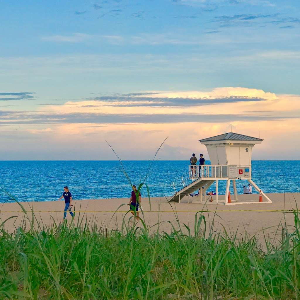 Kiteboarding beach. | Fort Lauderdale, FL 33316, USA