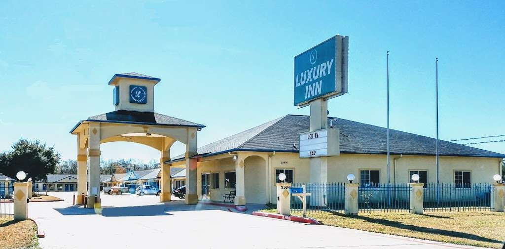 Luxury Inn & Suites | 9691, 3564 US-90, Liberty, TX 77575, USA | Phone: (936) 336-8300