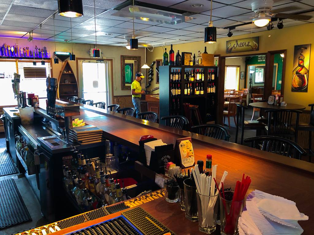 The Oregon Inn | 6067 Bay Shore Rd, Oregon, OH 43616, USA | Phone: (419) 697-1000