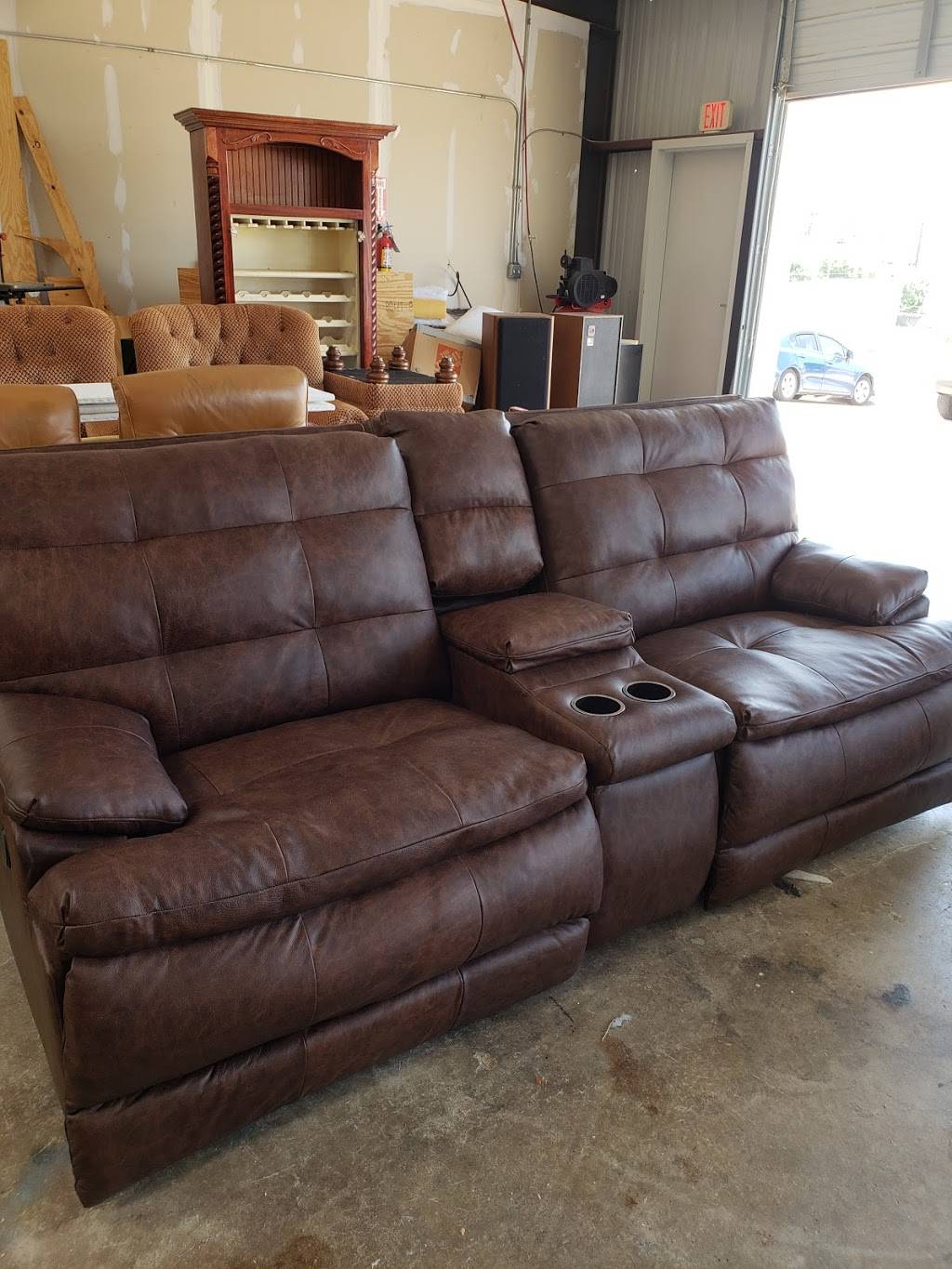 Max’s Upholstery | 10944 Grissom Ln #704, Dallas, TX 75229, USA | Phone: (214) 952-6536