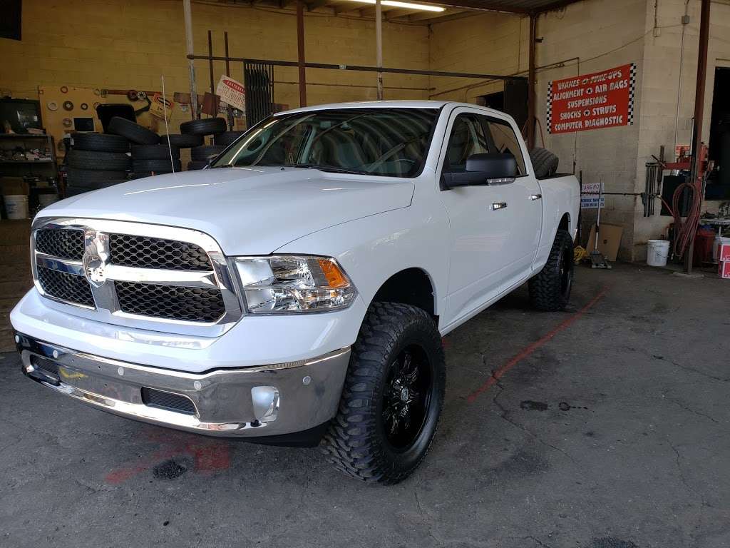 A1 Tires and wheels | 17827 Valley Blvd, Bloomington, CA 92316, USA | Phone: (909) 874-8782