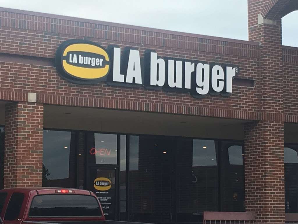LA Burger | 2000 N Plano Rd, Richardson, TX 75082, USA | Phone: (469) 547-2717