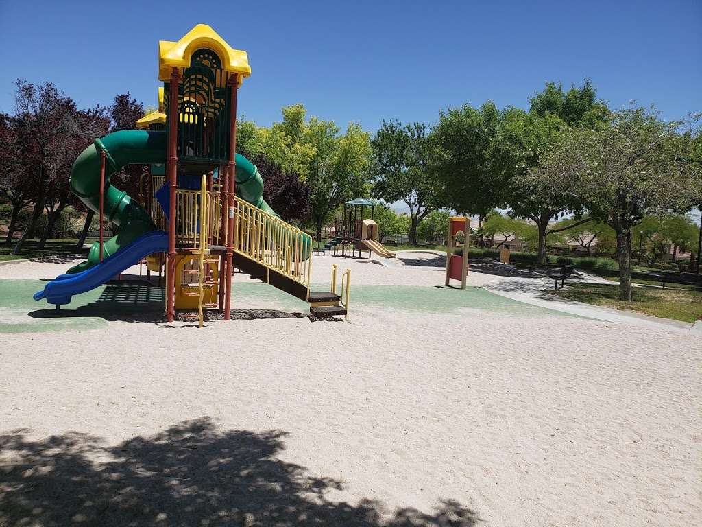 Arbors Tennis & Play Park | 610 Sagebury Drive, Far Hills Avenue, Las Vegas, NV 89144, USA | Phone: (702) 233-5831