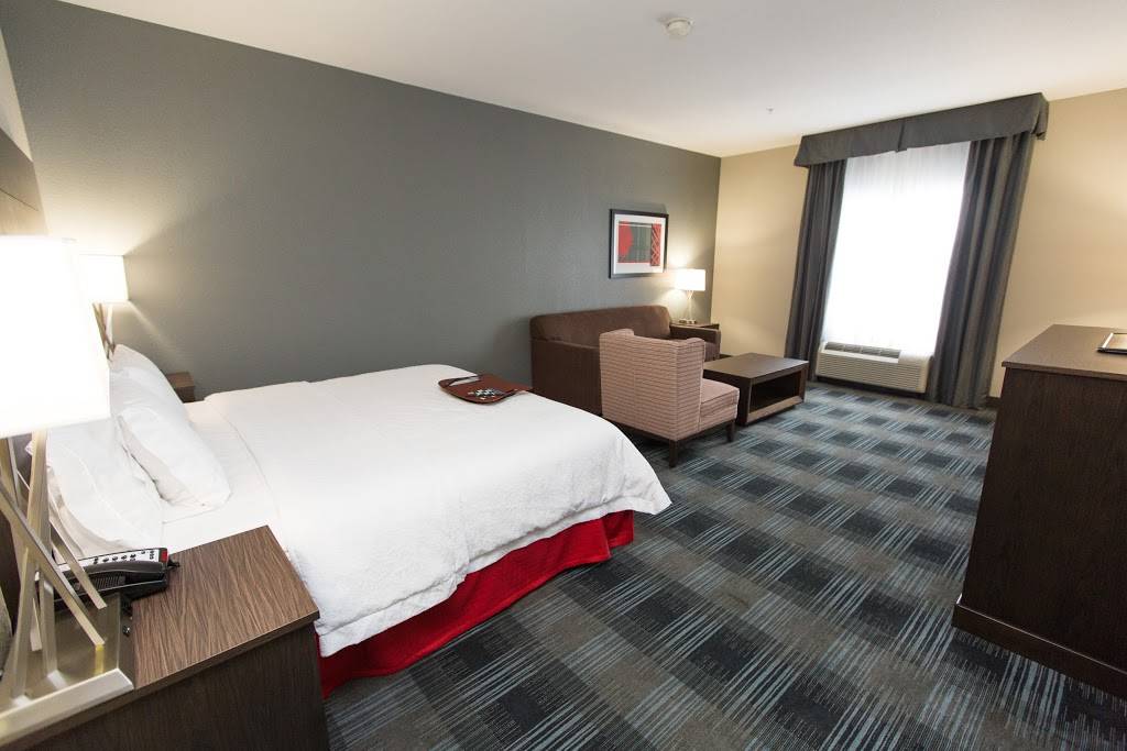 Hampton Inn & Suites Oklahoma City Airport | 4333 SW 15th St, Oklahoma City, OK 73108 | Phone: (405) 604-8000