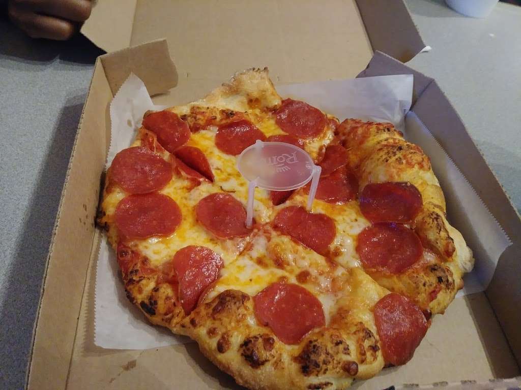 Foxs Pizza Den | 407 E South Main St, Waxhaw, NC 28173, USA | Phone: (704) 843-1439