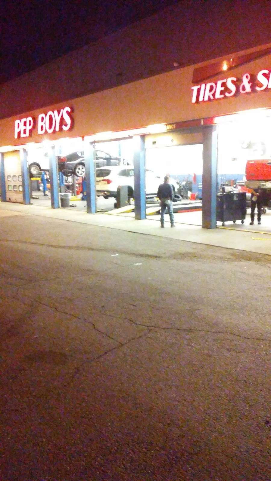Pep Boys Auto Parts & Service | 2384 Plank Rd, Fredericksburg, VA 22401, USA | Phone: (540) 373-0365