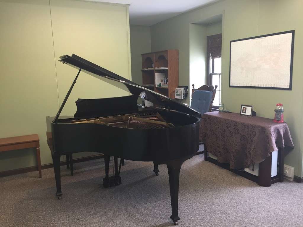Bemish Green Piano Studio | 188 Central St, Hudson, NH 03051, USA | Phone: (603) 235-9378