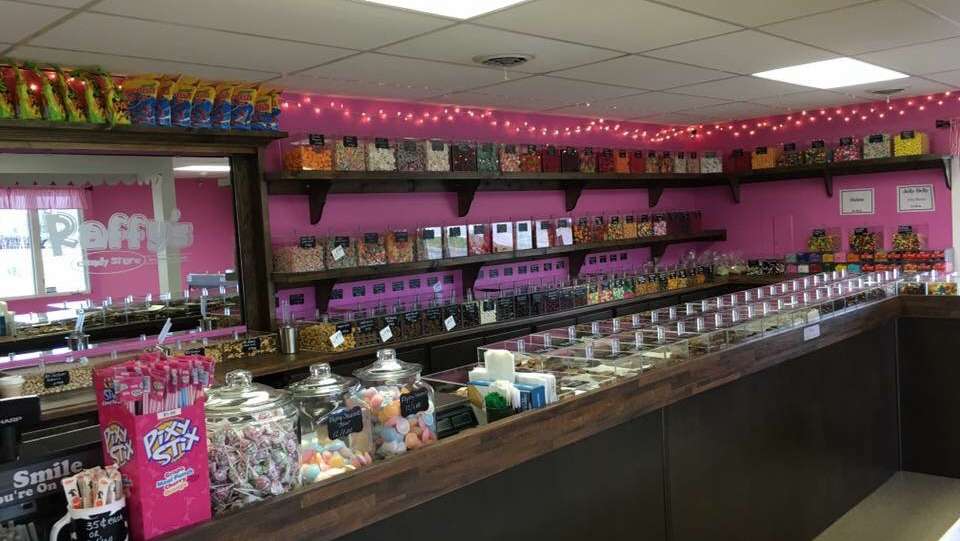 Raffys Candy Store (Ice Cream, Nuts & more) | 2571 E Lincoln Hwy #1, New Lenox, IL 60451 | Phone: (815) 320-6152