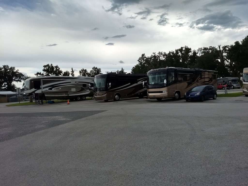 Lazydays RV at The Villages | 4505 Monaco Way, Wildwood, FL 34785, USA | Phone: (888) 815-0193