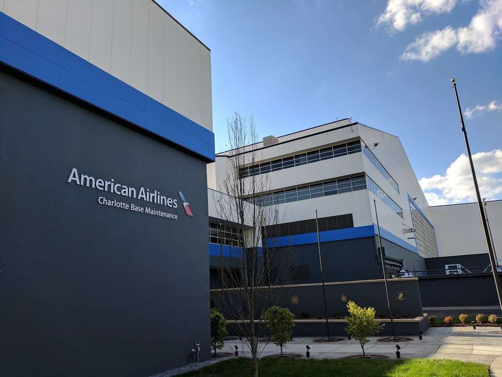 American Airlines Base Maintenance Hangar | 5020 Hangar Rd, Charlotte, NC 28208, USA