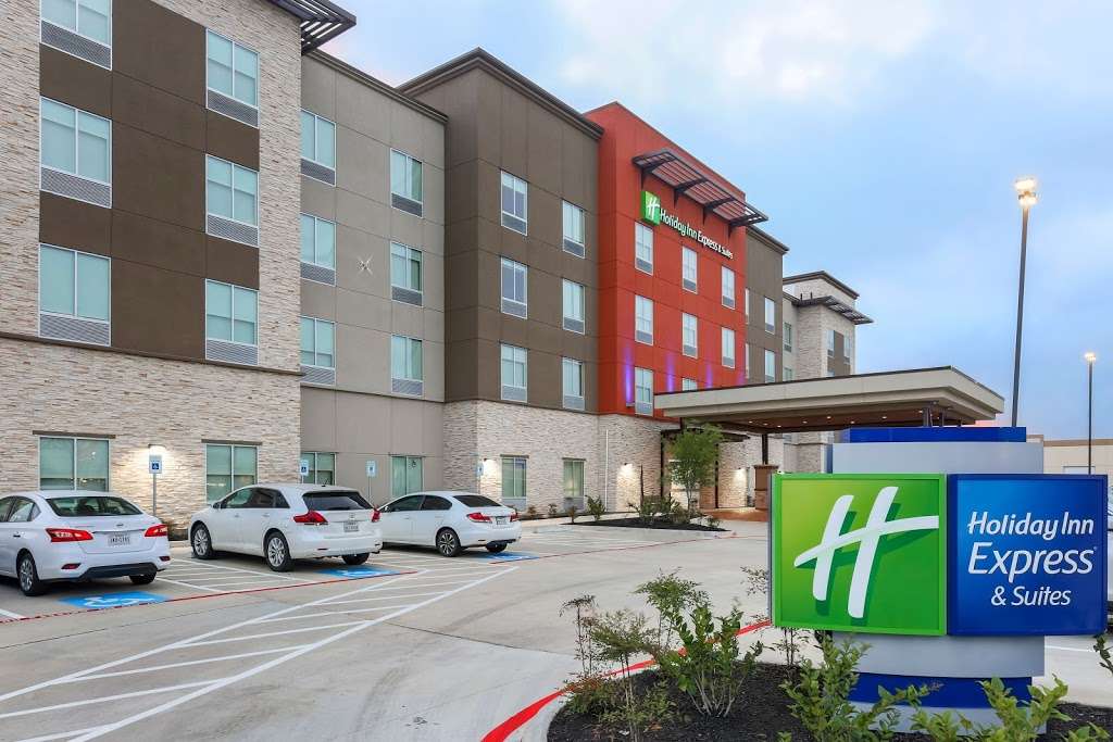 Holiday Inn Express & Suites Houston - Hobby Airport Area | 9185 Gulf Fwy, Houston, TX 77017 | Phone: (713) 944-4120