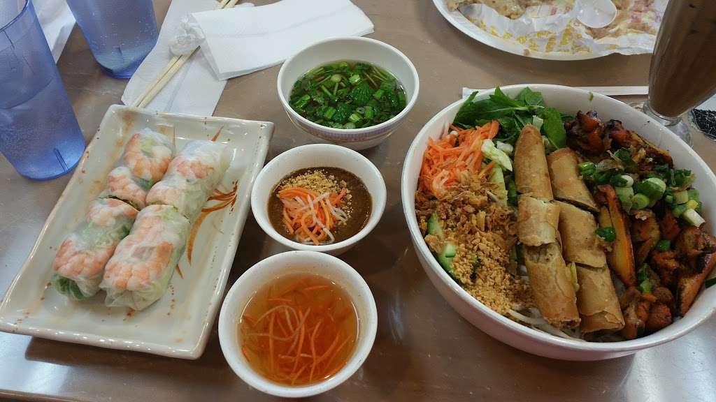 Pho Island | 12414 Central Ave, Chino, CA 91710, USA | Phone: (909) 465-5499