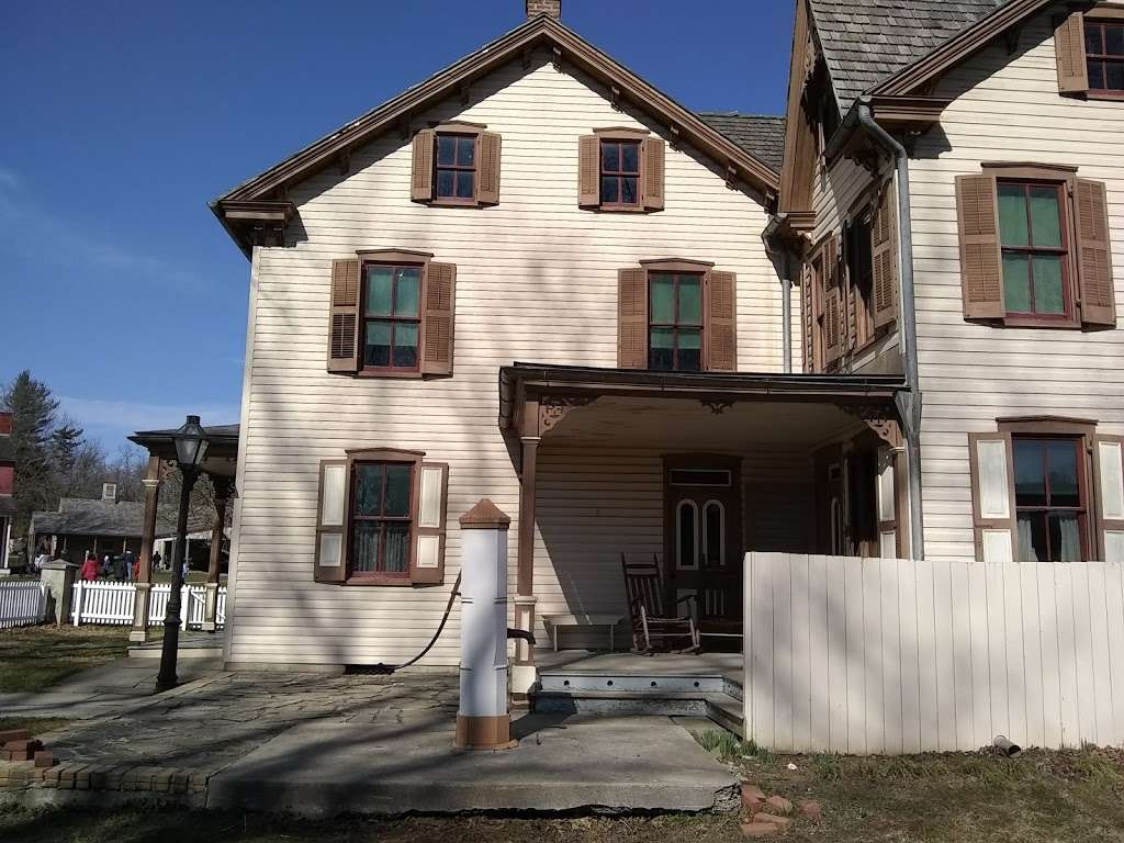 Landis Valley Village & Farm Museum | 2451 Kissel Hill Rd, Lancaster, PA 17601, USA | Phone: (717) 569-0401