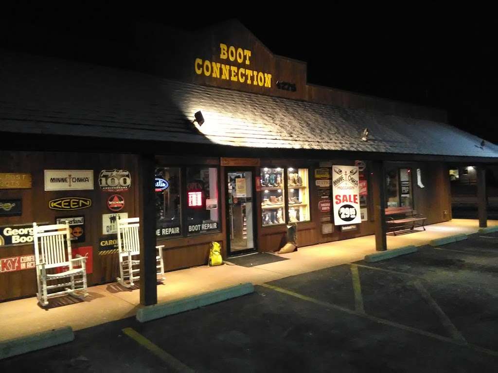 Boot Connection | 4275 W Layton Ave, Greenfield, WI 53221, USA | Phone: (414) 325-7208