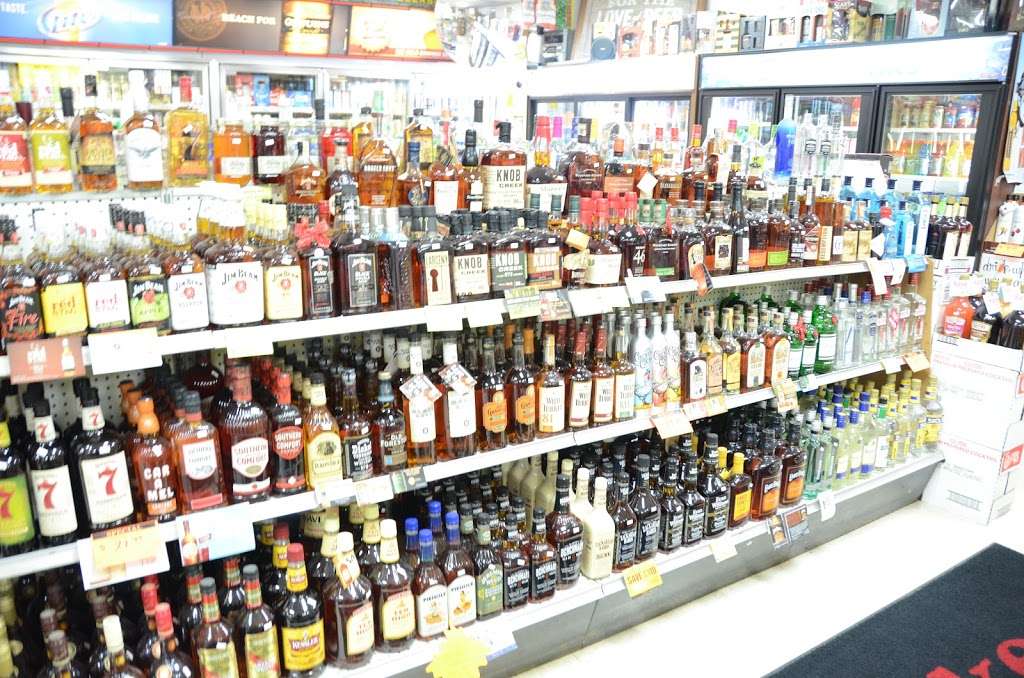 Dinos Cardinal Liquors | 1810 N Delany Rd, Gurnee, IL 60031, USA | Phone: (847) 623-6771