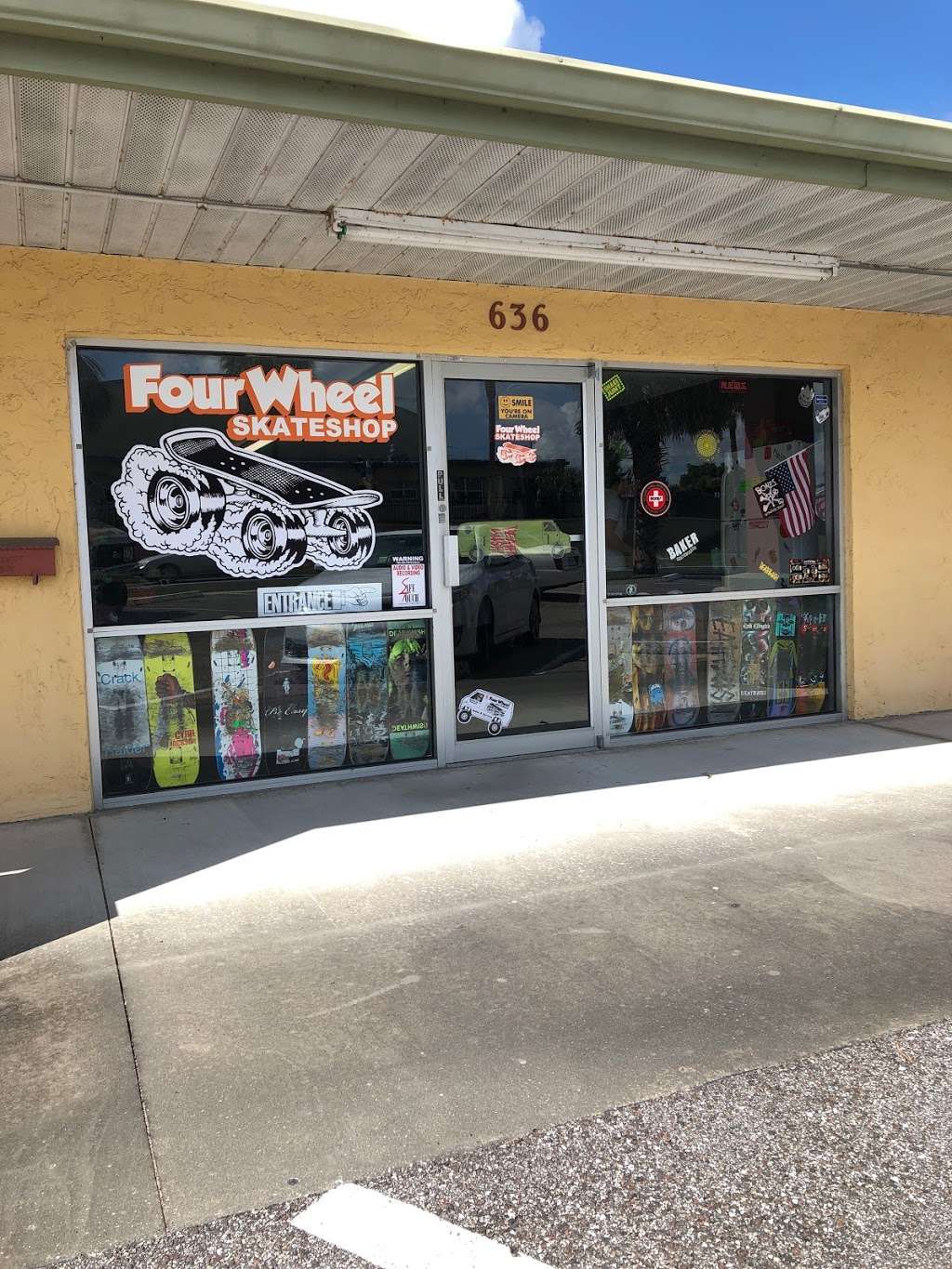 Four Wheel Skateshop | 636 S Bay St, Eustis, FL 32726, USA | Phone: (352) 551-0317