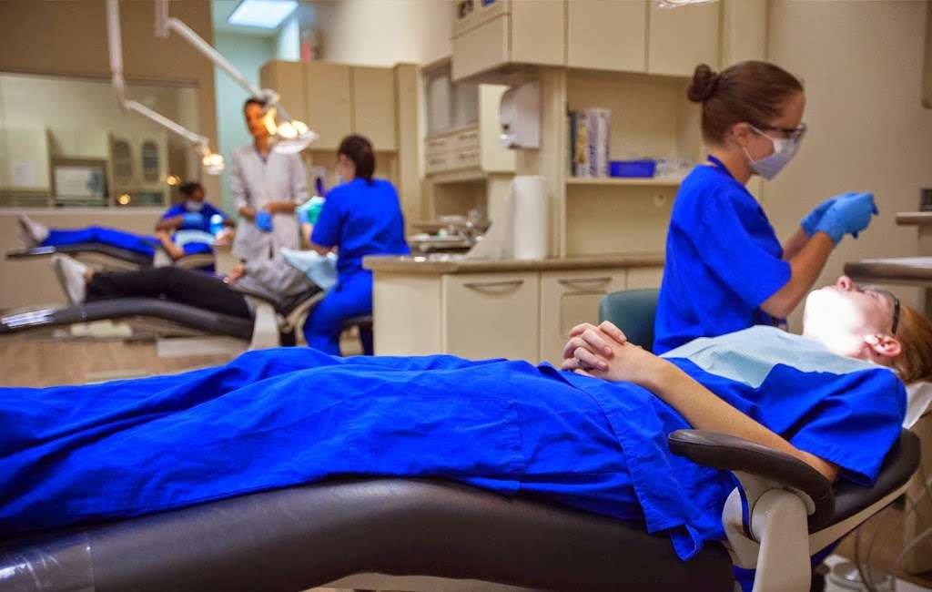 Ramos Dental Group | Paseo del Centenario 9575-A, Zona Urbana Rio Tijuana, 22320 Tijuana, B.C., Mexico | Phone: 664 767 2745