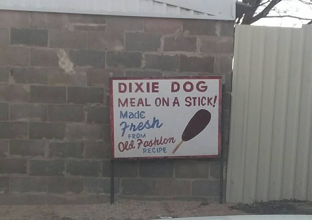 Dixie Dog Drive Inn | 705 US-62 #82, Wolfforth, TX 79382, USA | Phone: (806) 866-4780