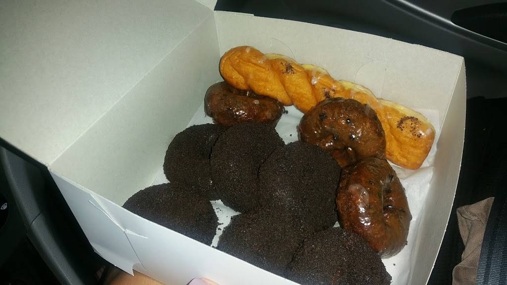 M & M Donuts | 1614 W Katella Ave, Anaheim, CA 92802, USA | Phone: (714) 490-0718