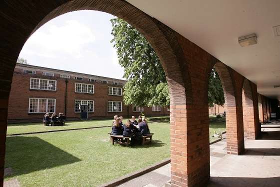 Chislehurst School for Girls | Beaverwood Rd, Chislehurst BR7, UK, UK | Phone: 020 8300 3156