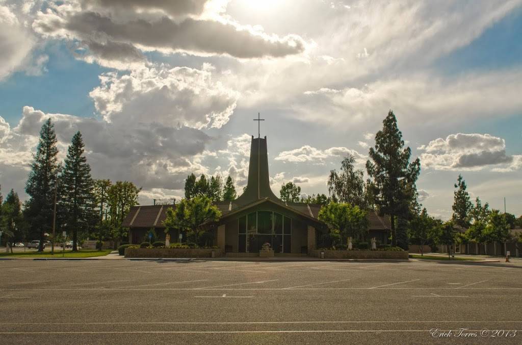 St Philip the Apostle Church | 7100 Stockdale Hwy, Bakersfield, CA 93309, USA | Phone: (661) 834-7483