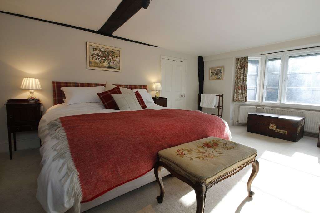 Bewl Rookery Bed and Breakfast | Lower Cousley Wood, Wadhurst TN5 6HE, UK | Phone: 07704 196520