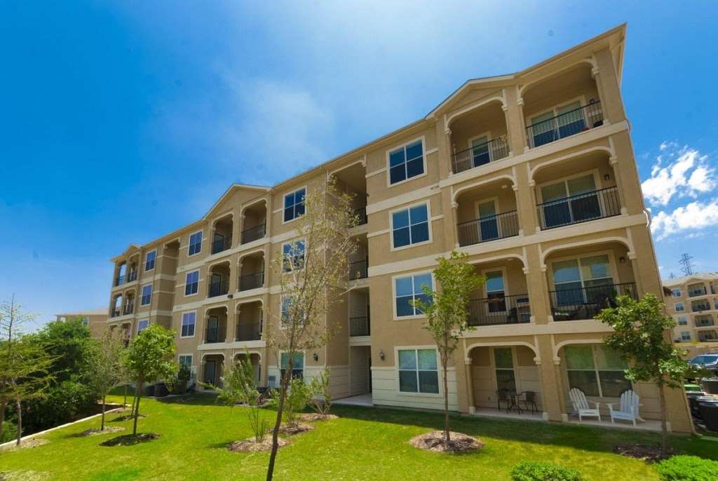 Fox Corporate Housing | 9110 Southwestern Blvd, Dallas, TX 75214, USA | Phone: (214) 960-4471
