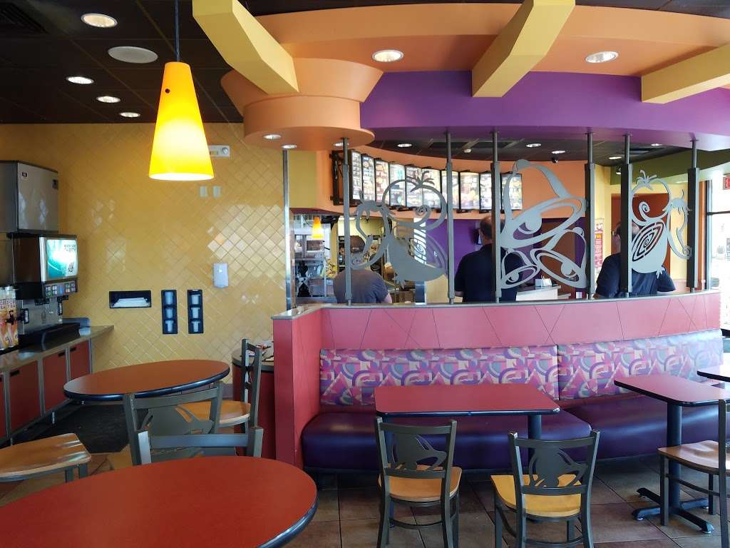 Taco Bell | 695 W Southview Dr, Martinsville, IN 46151, USA | Phone: (765) 342-6187