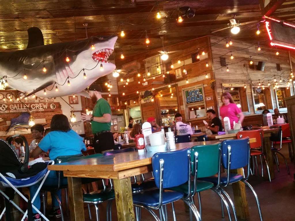 Joes Crab Shack | 1340 N Peachtree Rd, Mesquite, TX 75149, USA | Phone: (972) 329-7111