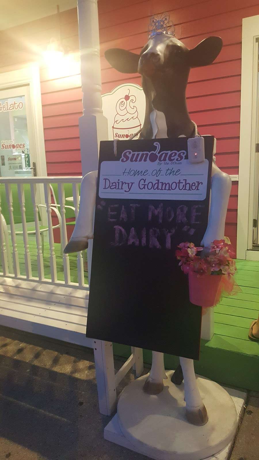 Sundaes By The OCean | 819 E 8th St, Ocean City, NJ 08226 | Phone: (609) 399-6800