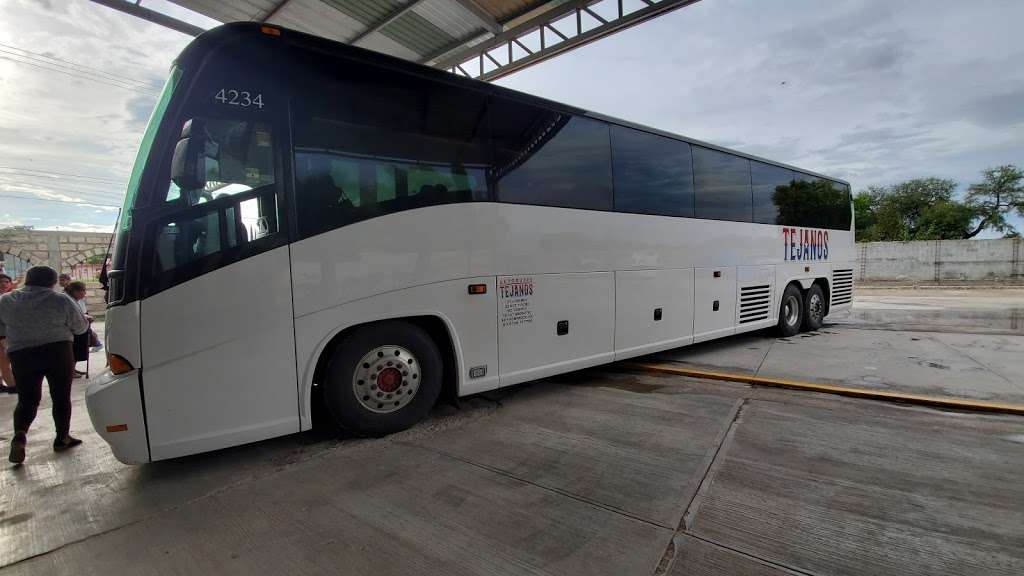 Autobuses Tejanos | 9471 Kempwood Dr, Houston, TX 77080, USA | Phone: (713) 690-8637
